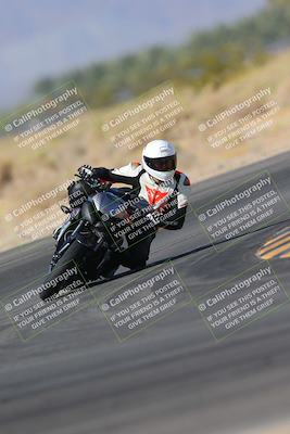 media/Nov-06-2023-Moto Forza (Mon) [[ce023d0744]]/3-Intermediate Group/Session 3 (Turn 16)/